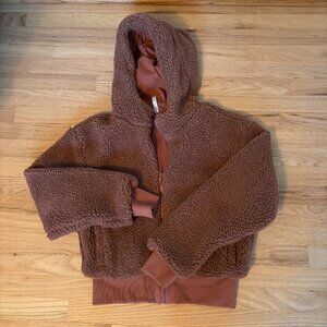 Fabletics Summit Teddy Jacket, Toffee, size M